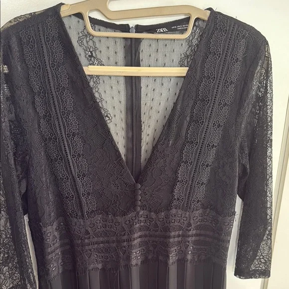 Zara Black Pleated Lace Midi Dress - Picture 7 of 8